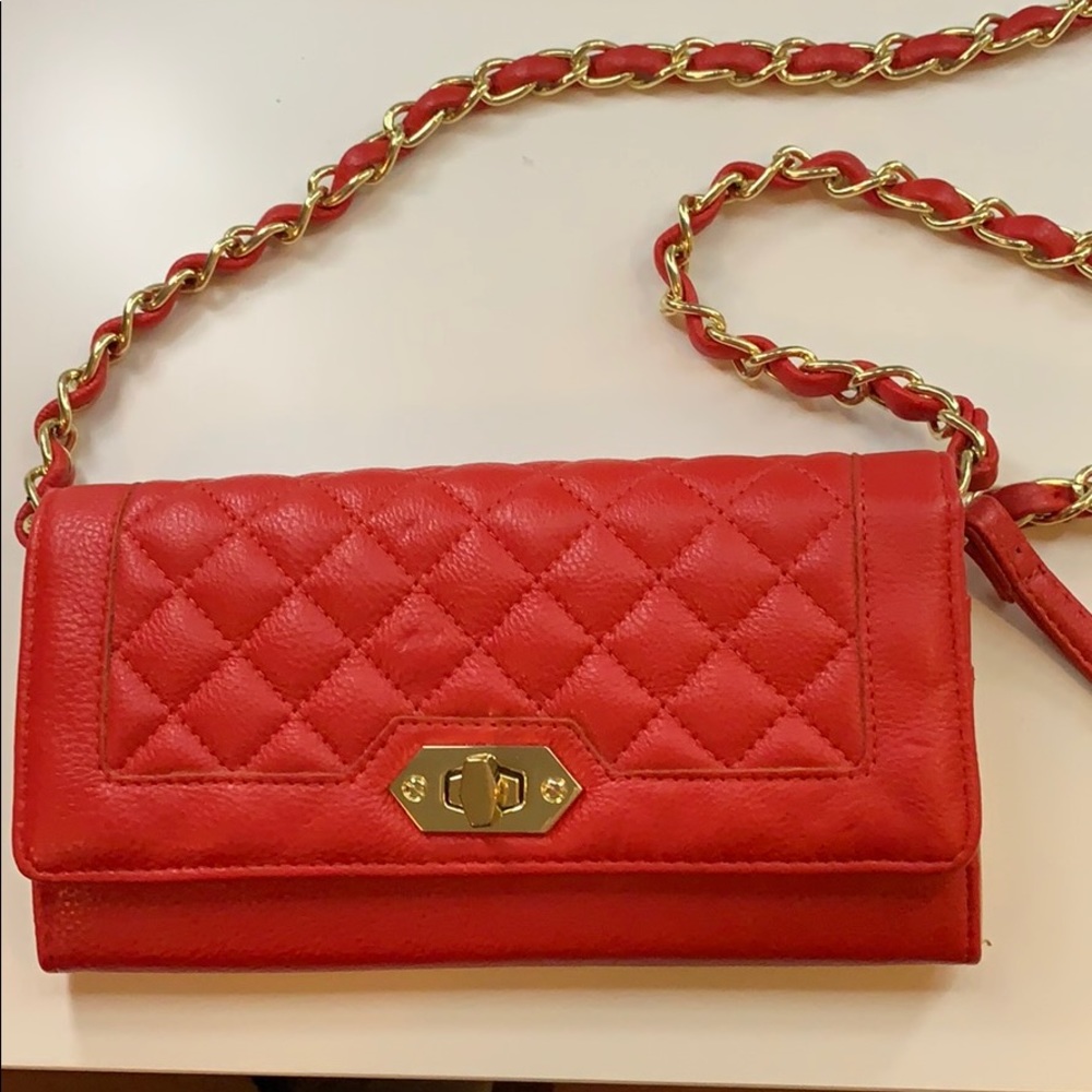 Red shoulder clutch bag